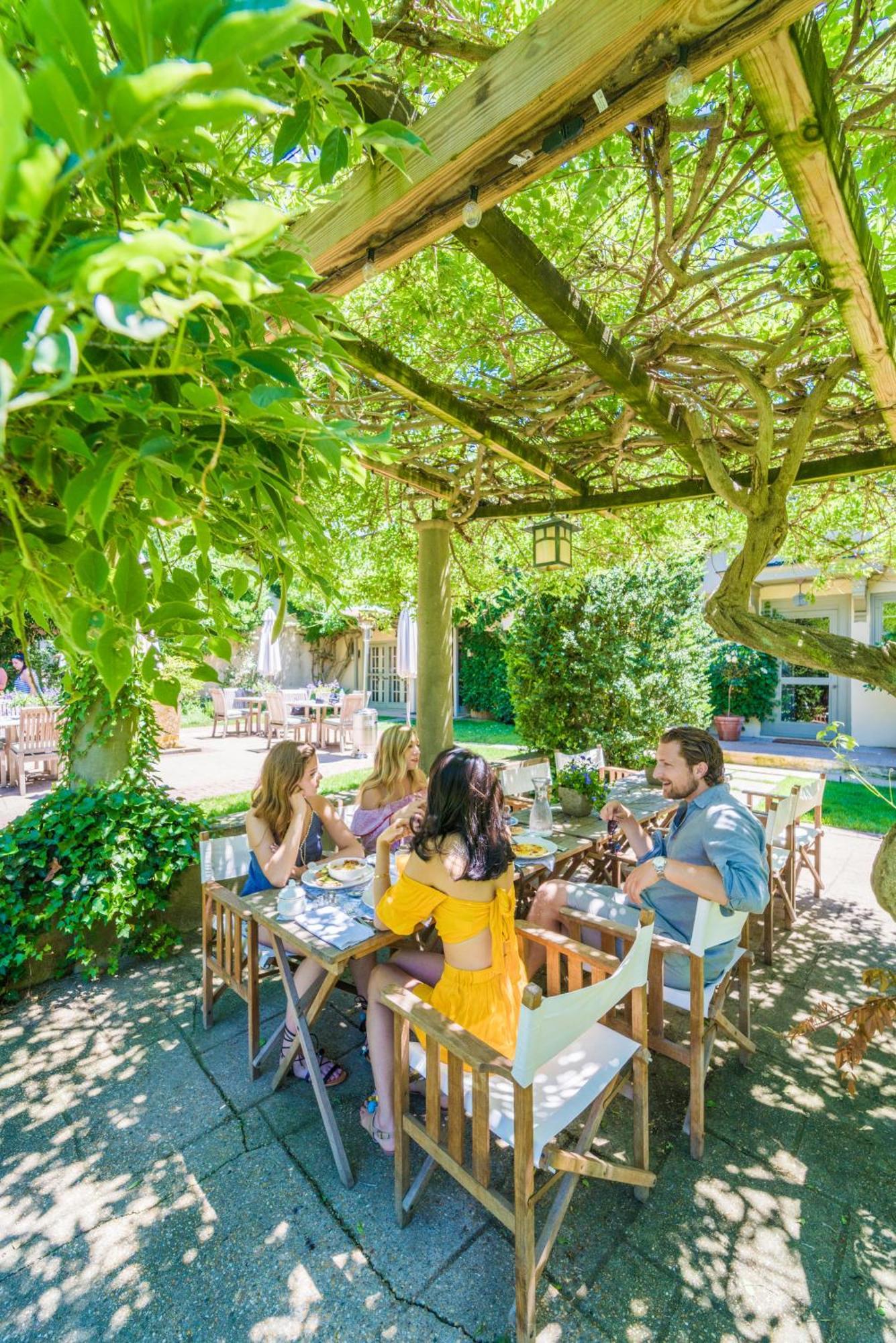 לינה וארוחת בוקר איסט המפטון The Baker House 1650 מראה חיצוני תמונה